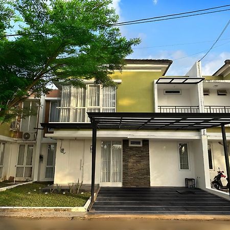 Blessimore Springhill 4Br Palembang Dış mekan fotoğraf